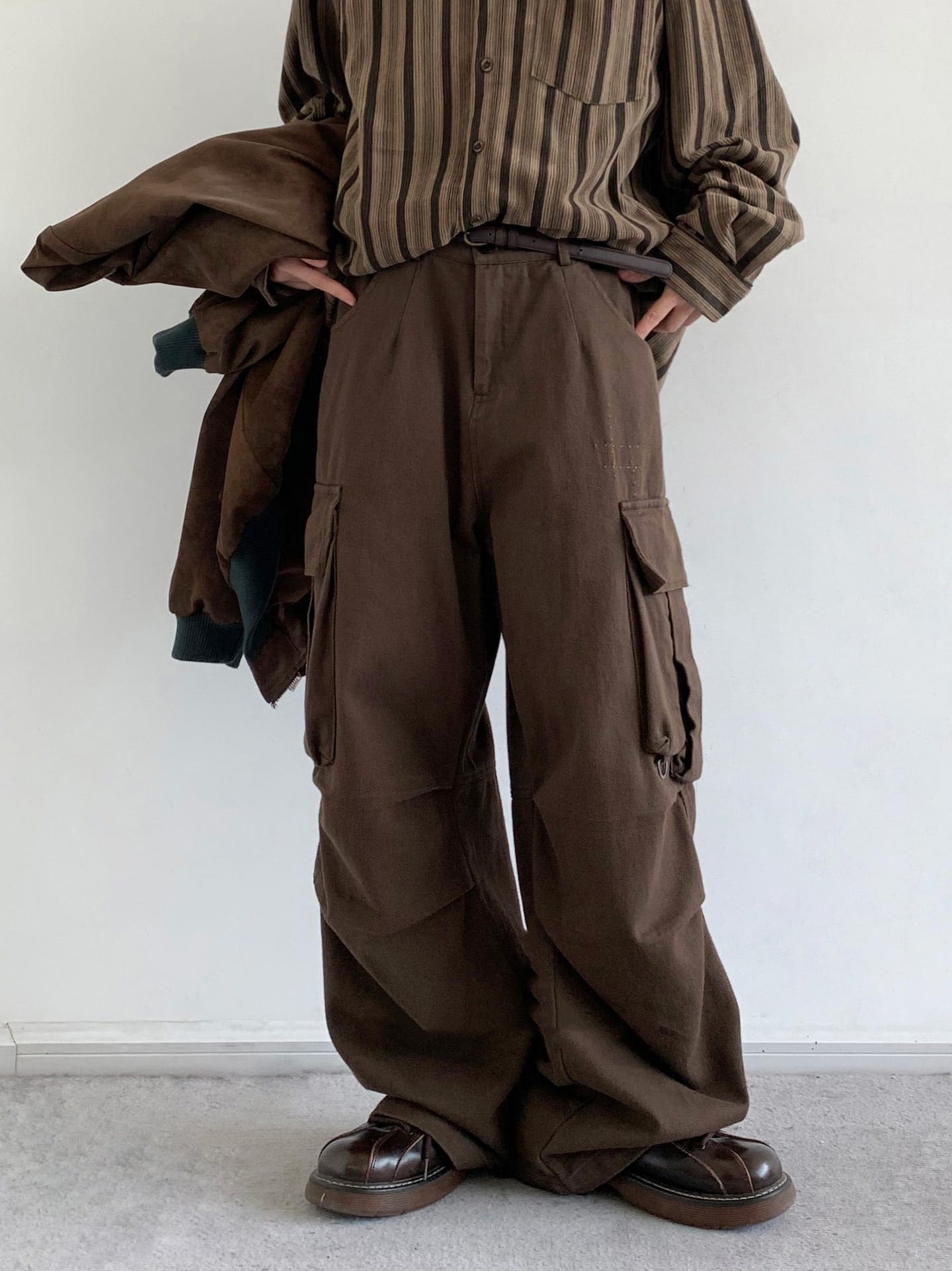 4a5e1831-d5cd-4f06-bc0f-8f697096d68e.jpg Retro Large Pocket Casual Pants Men's Loose Straight Trousers - Image 4