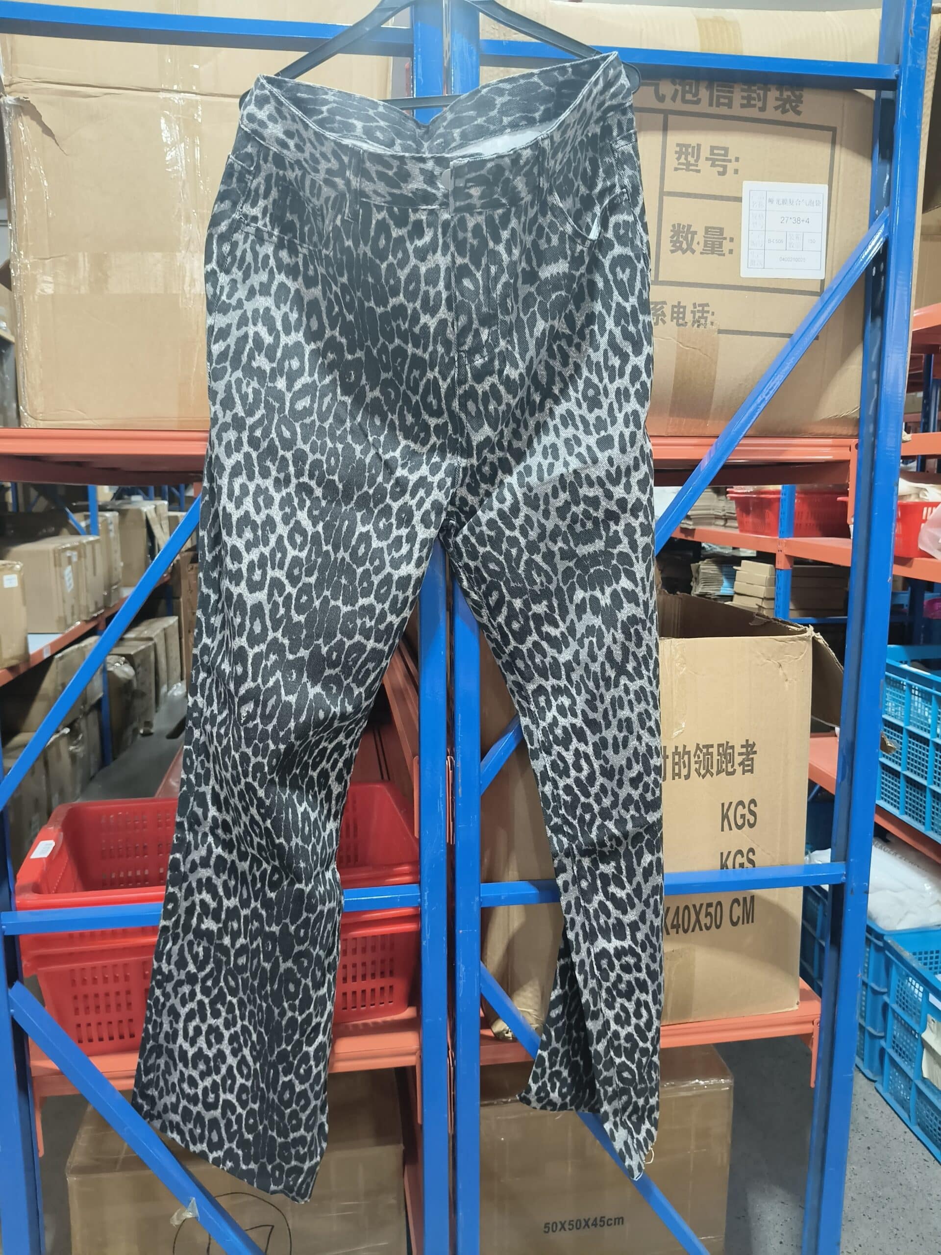 ba491f87-9c16-425c-a1c3-9978e4b967fa.jpg Leopard Print Narrow Jeans For Women - Image 8