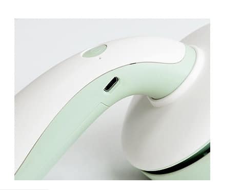 ced918e7-ecc7-40e2-9a6d-c61dff8051aa.jpg USB Portable Handheld Desktop Vacuum Cleaner - Image 2