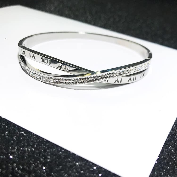 939facd2-6b11-438d-b1c2-3de827e26424.jpg Cross Bracelet Titanium Steel 18k Gold Plated Bracelet - Image 4