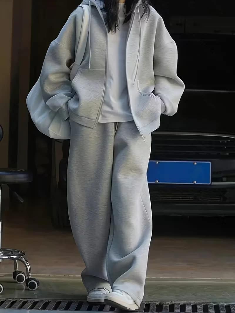 Loose Fit Women's Casual Hoodies Sweatshirt Zipper Pockets Solid Color Pullover