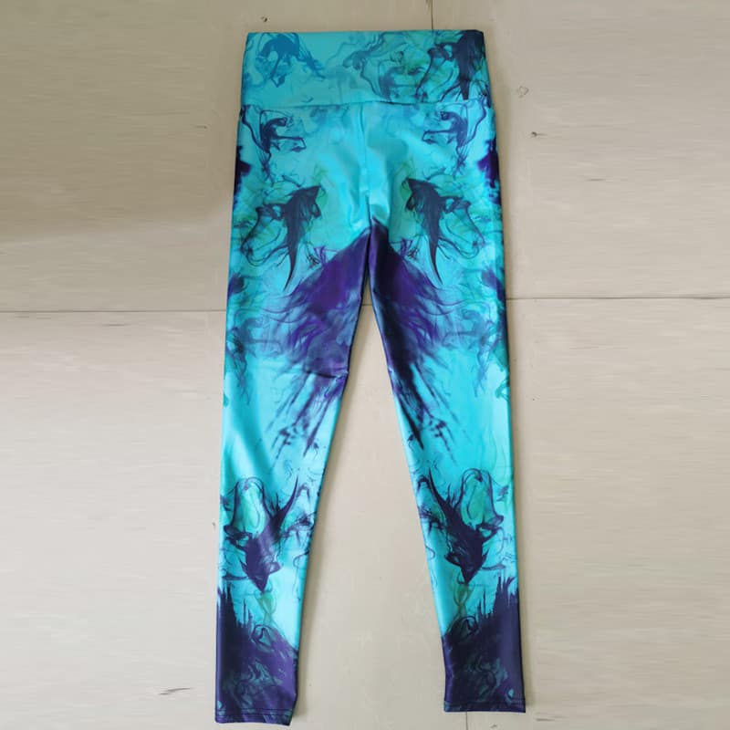 07b255d0-265c-4743-a770-0f67d957a11b.jpg Women's Knitted Hip Lifting And Sweat Wicking Yoga Pants - Image 4