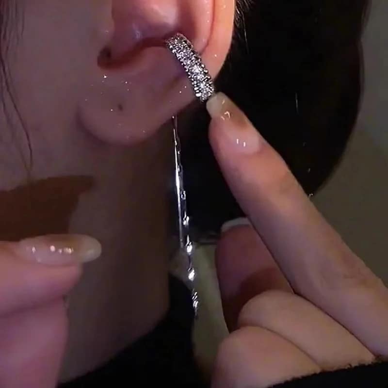 kf-Sa15b5f49826d4f9b919f49fcb45bc8a1u Silver Color Crystal Tassel Non-Piercing Cuff Ear Clip Earring. - Image 4