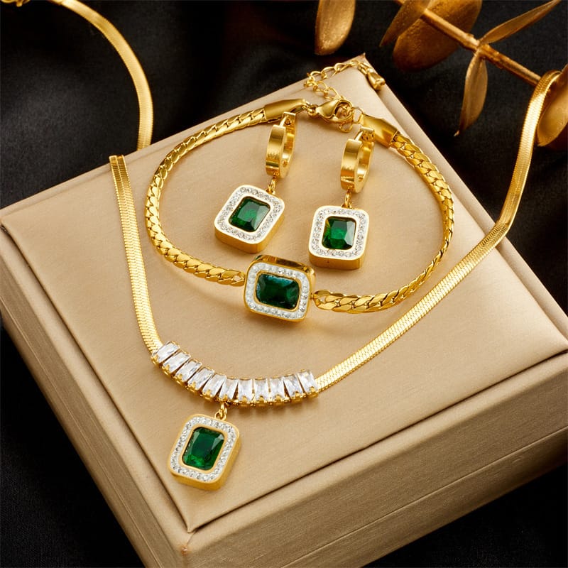 Fashionable Light-Luxury Emerald Pendant Necklace And Bracelet In Titanium Steel