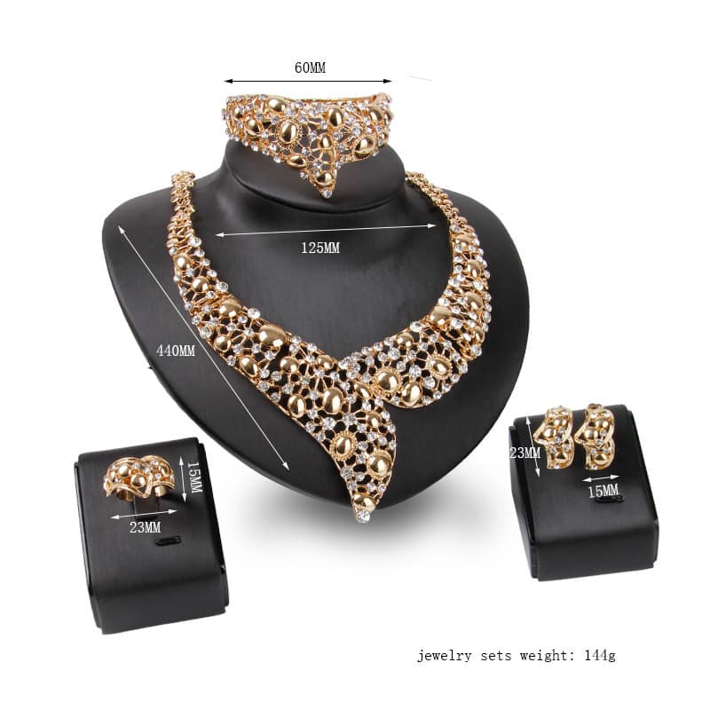 d927847d-f82f-4965-93f4-a870235eaffa.jpg Four-piece Dinner Dress Accessories Alloy Set - Image 3