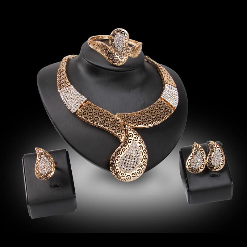 Gold-plated And Diamond Four-piece Dress Accessories