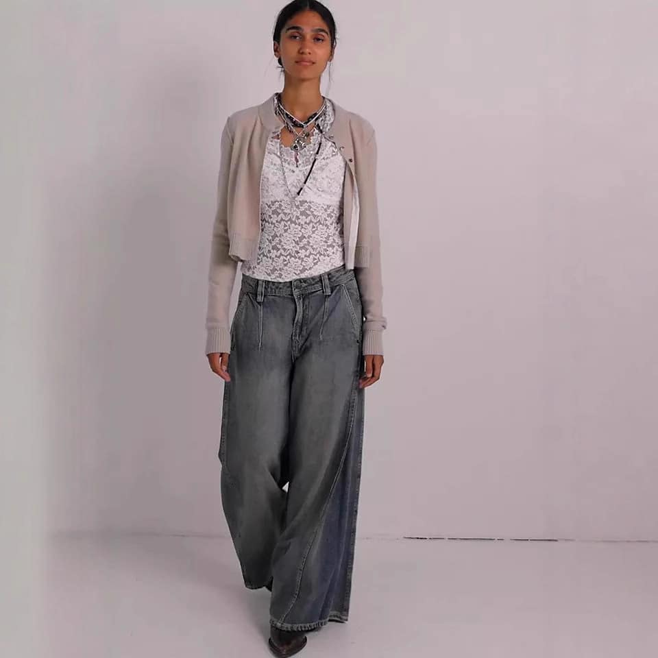 3a4cf301-84d5-42fb-b9c1-8c6fad3ed7eb.jpg Womens Fashionable Retro Wide-Leg Denim Jeans - Image 6